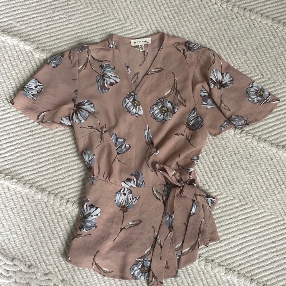 Cute Blush Floral Blouse